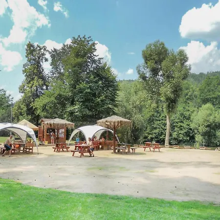 Σπίτι διακοπών Two-bedroom Holiday In Sázava